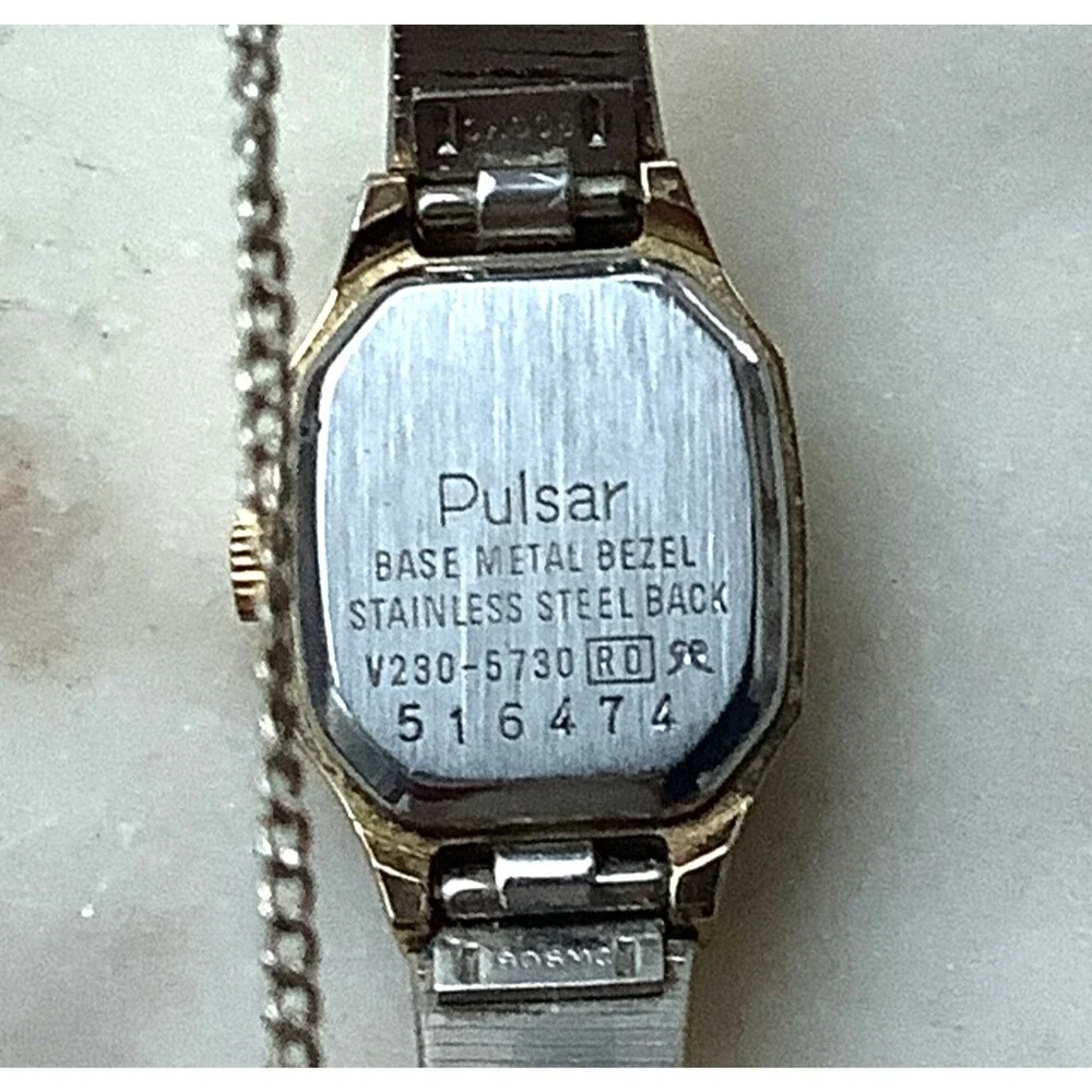 Pulsar V230-5730 Womens Analog Quartz Watch Gold Tone Bracelet V230-5730